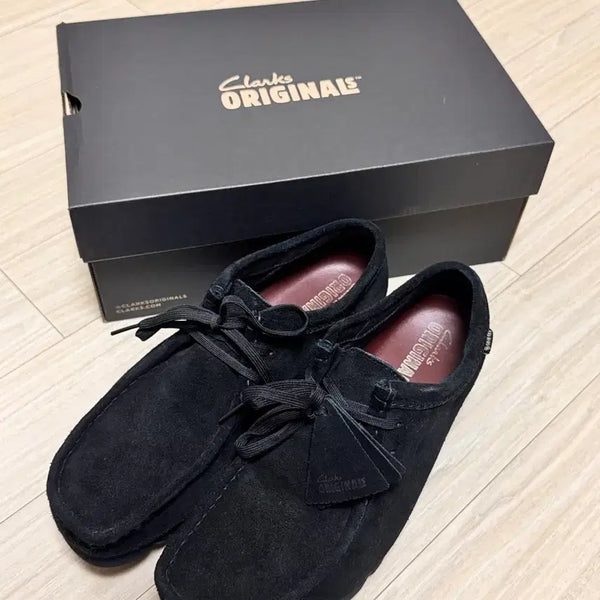 [BUNJANG] Clarks Wallabee GTX GORE-TEX Shoes UK 8.5 / 클락스 왈라비 GTX 고어텍스 [UK8.5, 270]