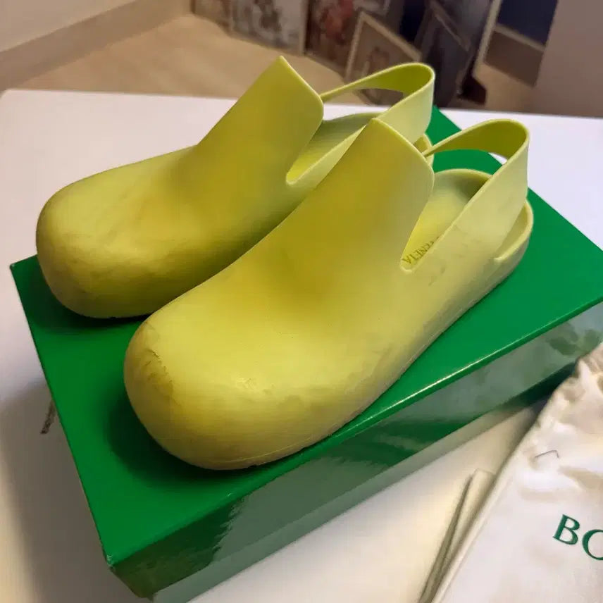 [BUNJANG] Bottega Veneta Puddle Sandals Lime Size 42 / 보테가베네타 퍼들 샌들 42 라임