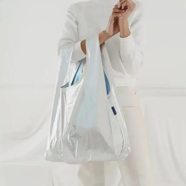 [BUNJANG] BAGGU Metallic Eco Bag Standard Shoulder Bag Silver / 바쿠 BAGGU 메탈릭 에코백 스탠다드 숄더백 실버