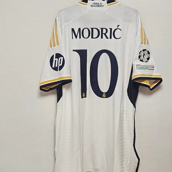 [BUNJANG] Real Madrid 2023-2024 Modrić Authentic Jersey (Size XL) / 국내4XL 레알마드리드 2023-2024 모드리치 어센틱
