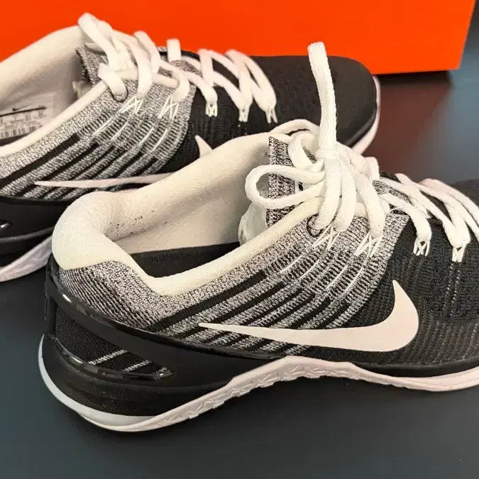 [BUNJANG] Nike Metcon DSX Flyknit Sneakers / 나이키 메트콘 DSX 플라이 니트