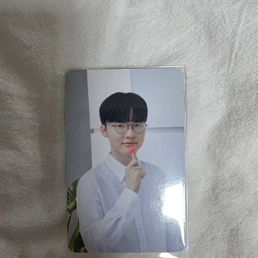 [BUNJANG] Dae Woong Pharmaceutical URUShot T1 Faker Photocard / 대웅제약 우루샷 티원 포토카드 페이커