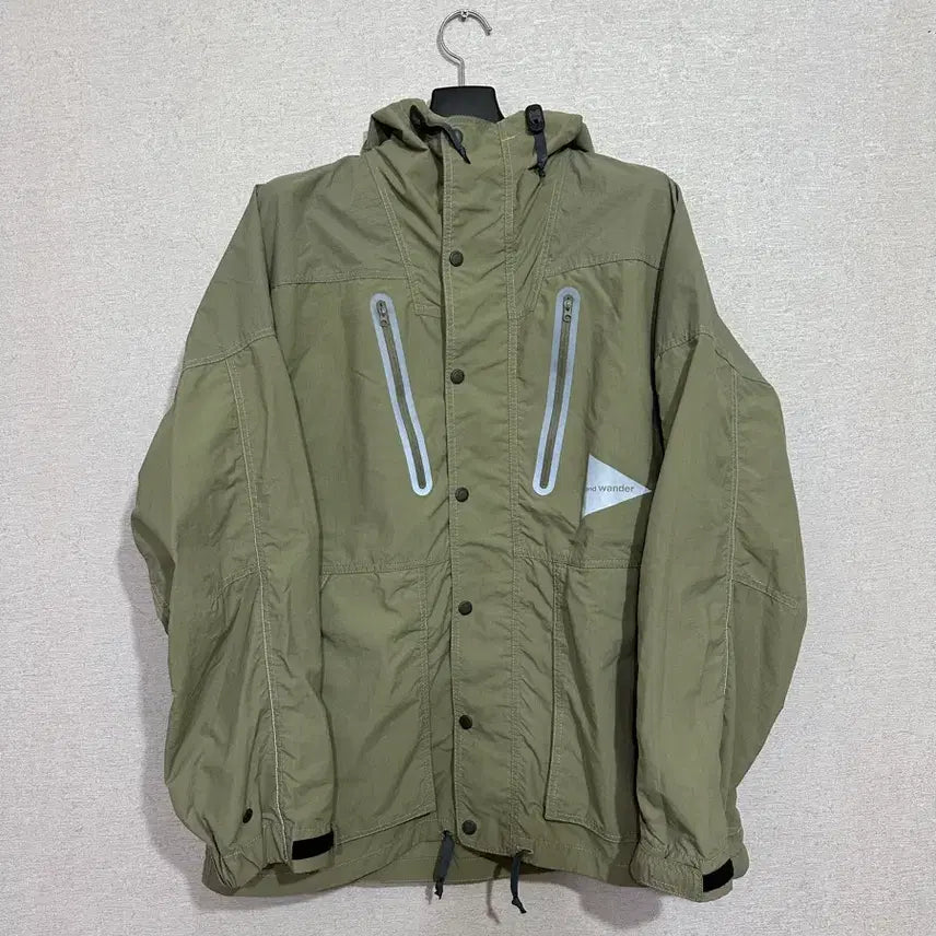[BUNJANG] And Wander Pertex Ripstop Jacket Khaki / [3] 앤드원더 퍼텍스 나일론 립스탑 자켓 카키