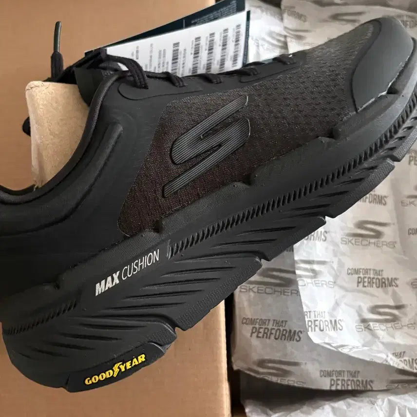 [BUNJANG] Skechers Max Cushioning Premier 2.0 Running Shoes Black 280 / 스케쳐스 맥스 쿠셔닝 프리미어 2.0 런닝화 280