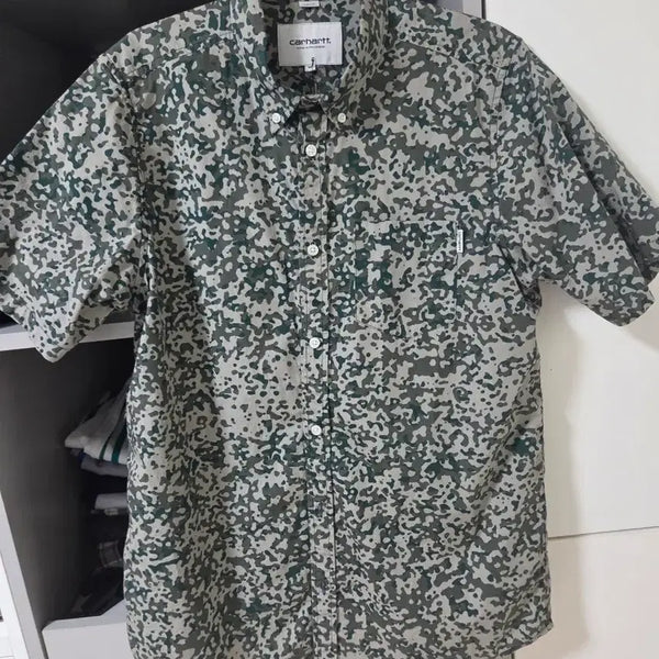 [BUNJANG] Carhartt Short Sleeve Shirt Camouflage Pattern / 칼하트 반팔 셔츠 카모플라주 패턴