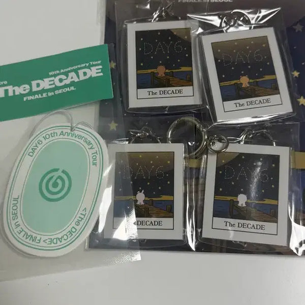 [BUNJANG] Day6 DECADE Concert Fanclub Kit Keyring & Air Freshener Set / 데이식스 데케이드 콘서트 팬클럽 키트