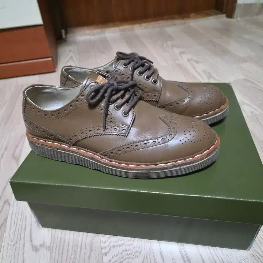 [BUNJANG] Land Rover Wingtip Classic Leather Shoes Brown / 랜드로바  구두 245/250