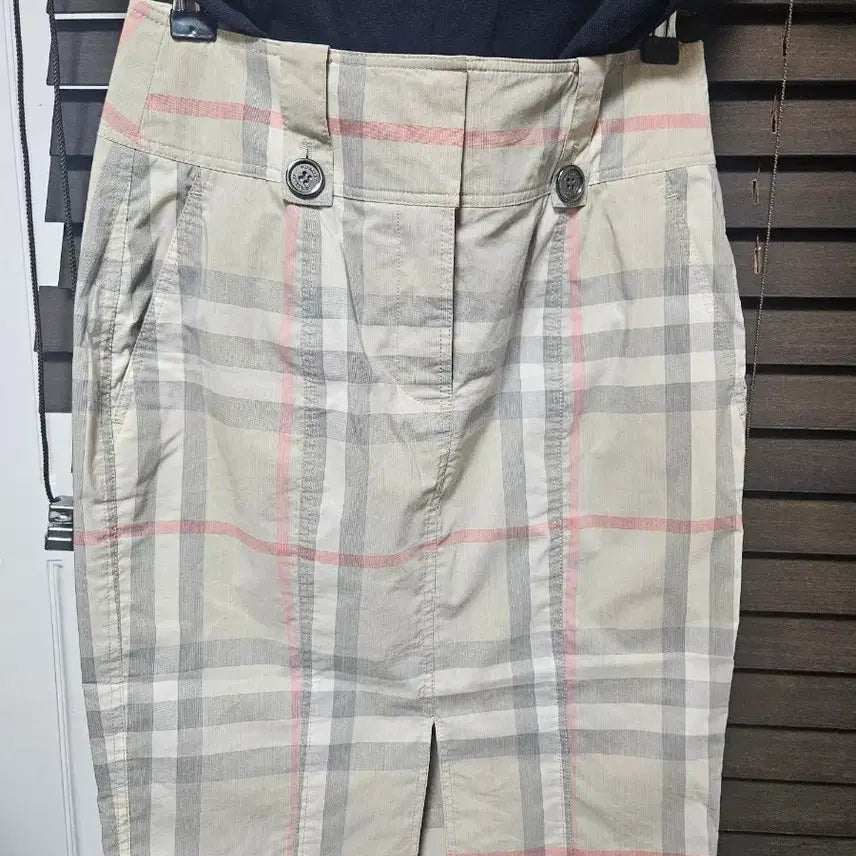 [BUNJANG] Burberry Genuine Check Midi Skirt / 버버리 정품 체크 스커트