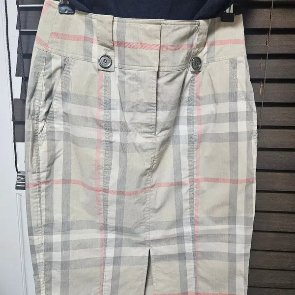 [BUNJANG] Burberry Genuine Check Midi Skirt / 버버리 정품 체크 스커트