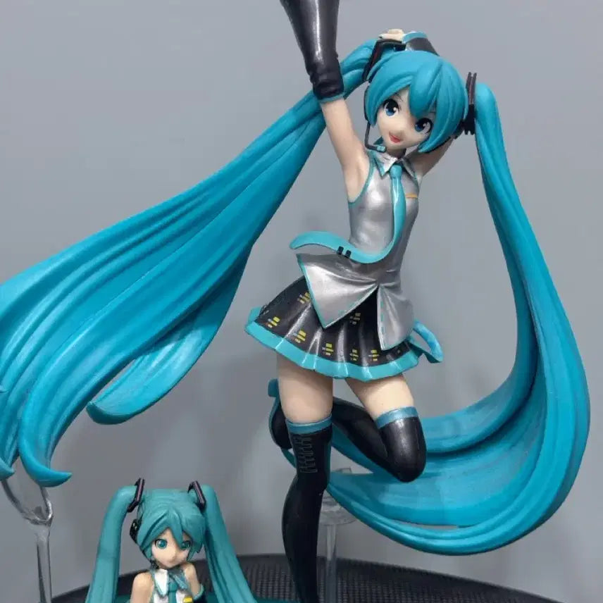 [BUNJANG] Hatsune Miku Project Diva 10th Anniversary Mega 39's Mega Figure (Sealed) / 미개봉 하츠네 미쿠 프로젝트 디바 프디바 10주년 mega 39's 메가 피규어