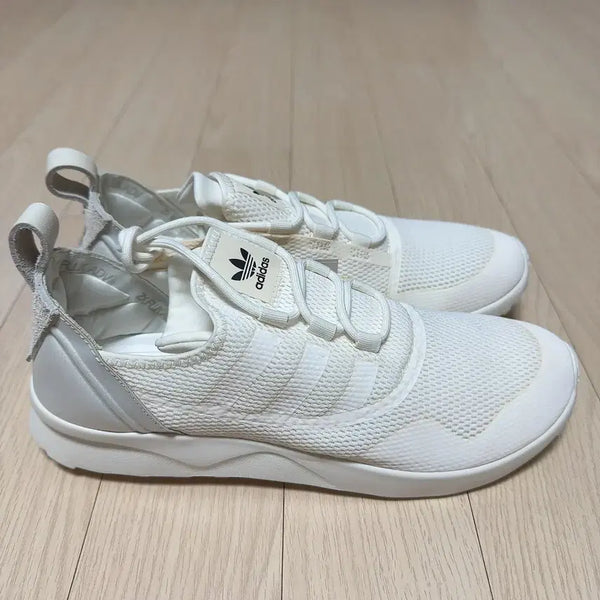 [BUNJANG] Adidas ZX FLUX ADV Virtue White / [280] 아디다스 ZX FLUX ADV Virtue 버츄 화이트