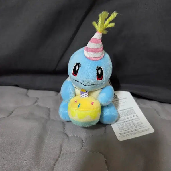 [BUNJANG] Squirtle Birthday Cake Plush Doll / 꼬부기 생일케이크 인형 판매