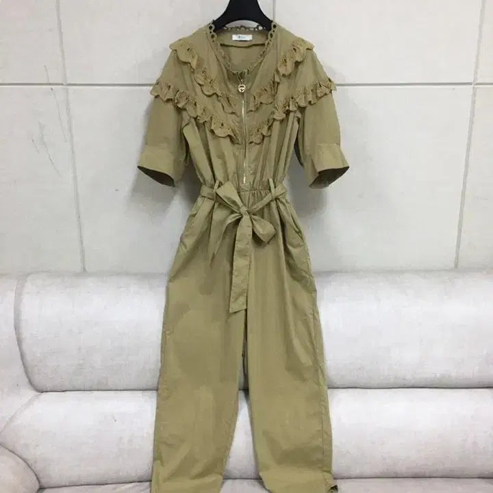 [BUNJANG] Ozsecon Khaki Beige Lace Puff Short Sleeve Jumpsuit / 오즈세컨 정품 카키베이지 레이스 퍼프 반팔 점프수트