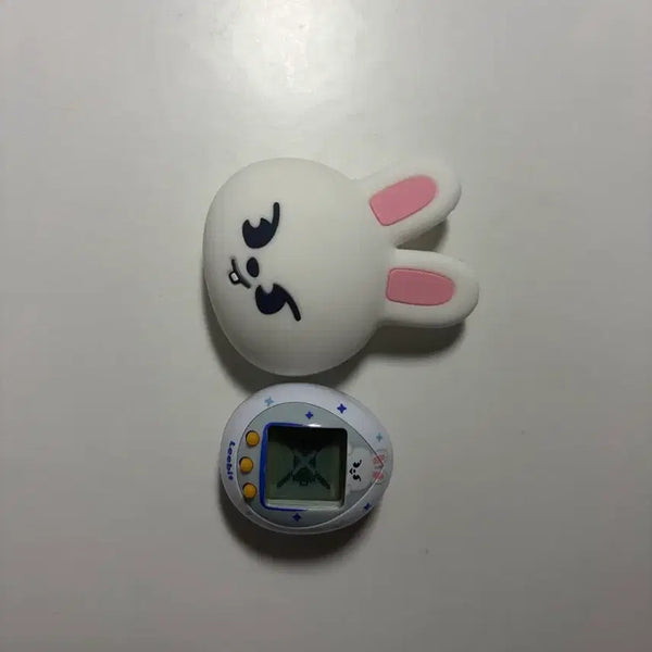 [BUNJANG] Stray Kids Rabbit Tamagotchi / 스키즈 다마고치 리빗