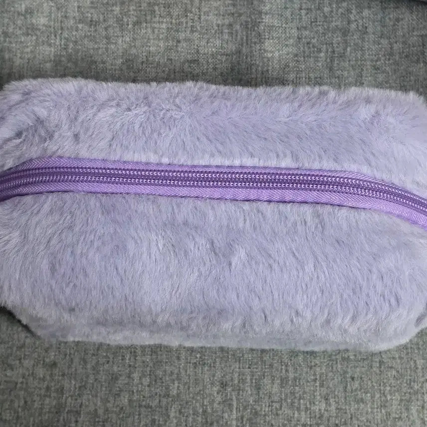 [BUNJANG] Purple Fur Pouch / 보라색 퍼 파우치