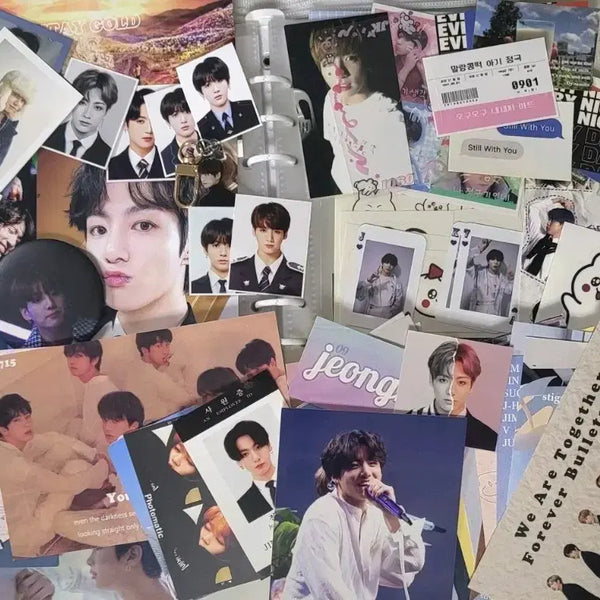 [BUNJANG] BTS Jungkook Official Photocard, Postcard, Sticker, Photo Card, Keychain, Badge Bundle Set / 방탄소년단 비공굿 포카 엽서 스티커 증사 키링 뱃지 정국위주