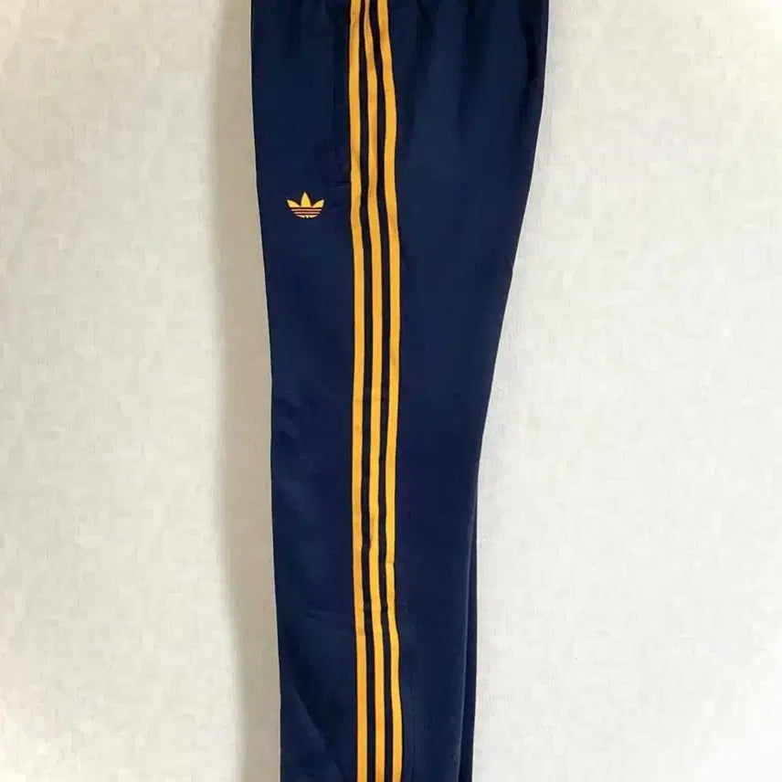 [BUNJANG] Adidas Track Pants Navy Orange Stripe / 아디다스 트랙팬츠 네이비