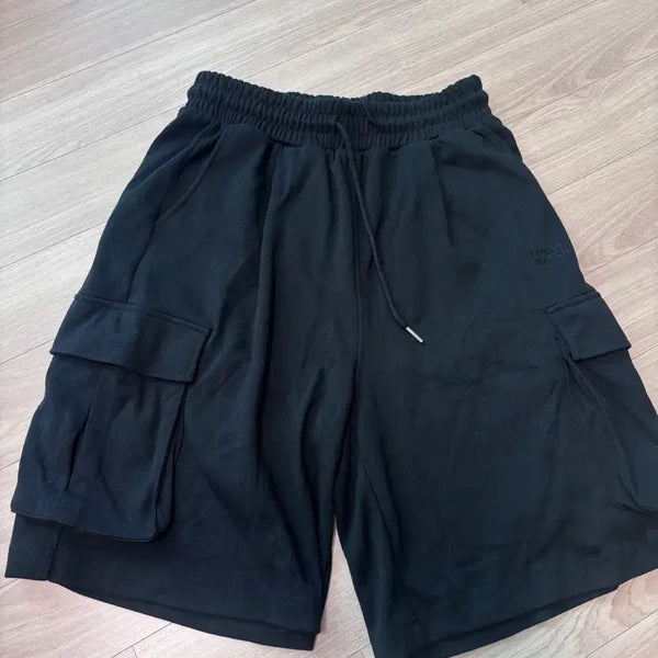 [BUNJANG] Remain Second One-Tuck Cargo Sweat Shorts Black / 리메인 세컨드 원턱 카고 스웨트 쇼트 팝니다.