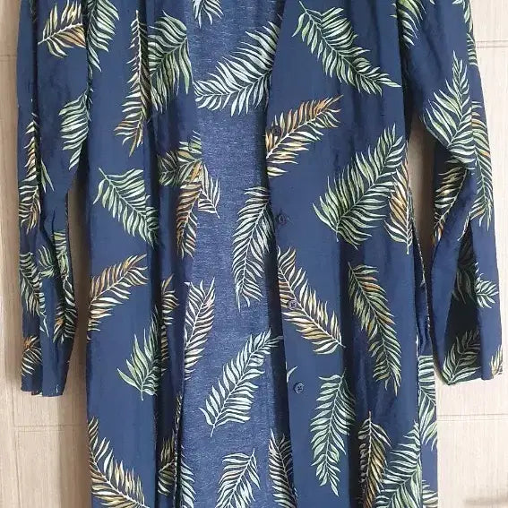 [BUNJANG] Navy Leaf Pattern Robe with Buttons and Belt / 단추와 허리끈 있는 로브