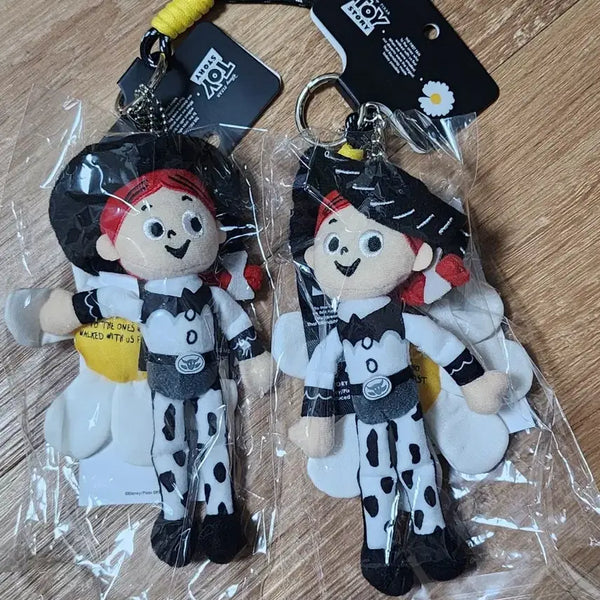 [BUNJANG] PEACEMINUSONE x Toy Story Daisy Doll Keychain (Sealed) / 2개 있음 피스마이너스원 토이스토리 제시 키링 데이지 인형 미개봉새상품