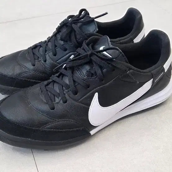 [BUNJANG] Nike Premier TF Futsal Shoes Size 260mm / 나이키 프리미어 TF 풋살화 260mm