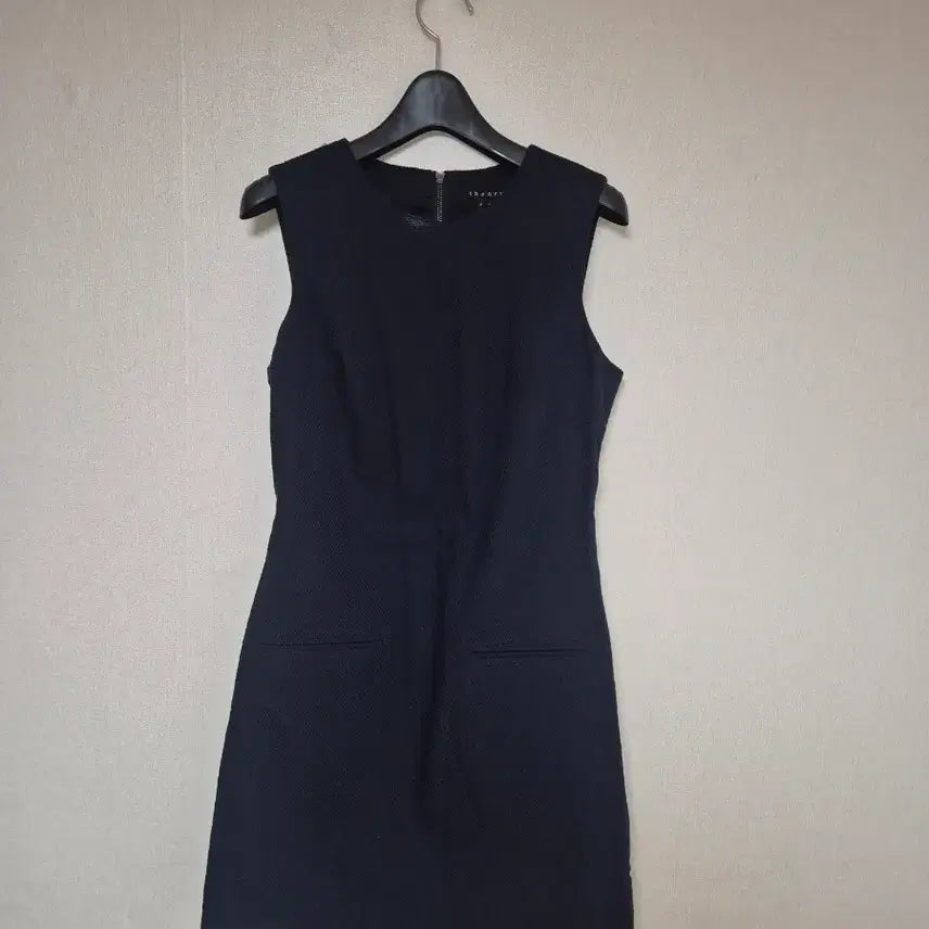 [BUNJANG] Theory Sleeveless Midi Dress Navy Size 4 / Theory 띠어리  남색 민소매 원피스 4