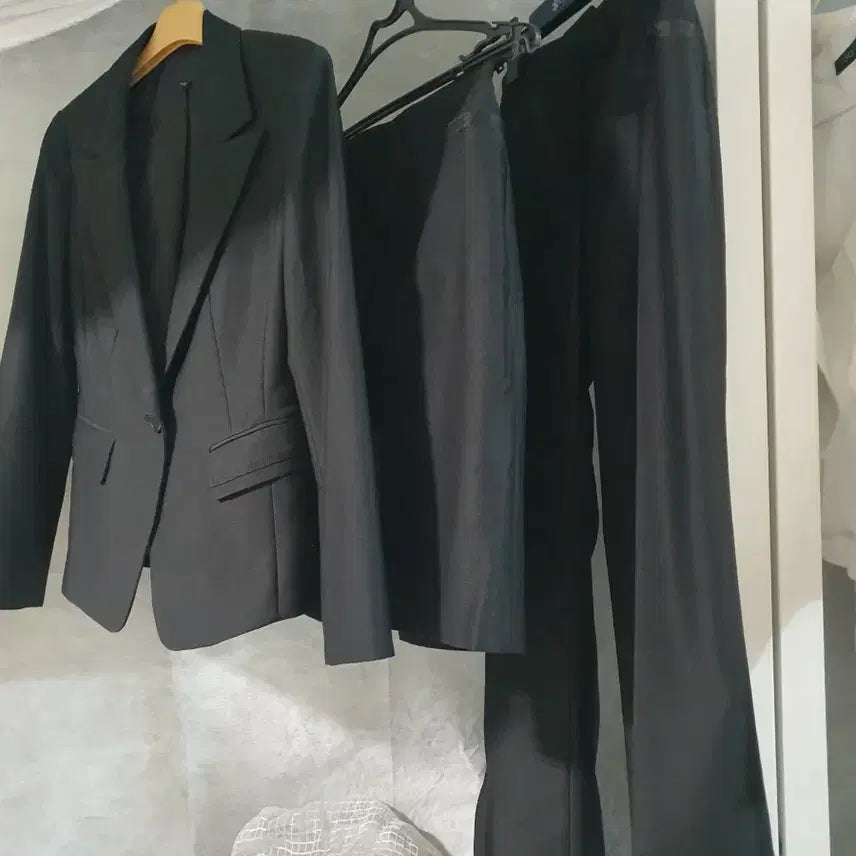 [BUNJANG] Joinus Black 3-Piece Suit Set (Jacket, Skirt, Pants) Size 55 / 조이너스 블랙 정장 3피스 세트 (자켓, 치마, 바지) 55