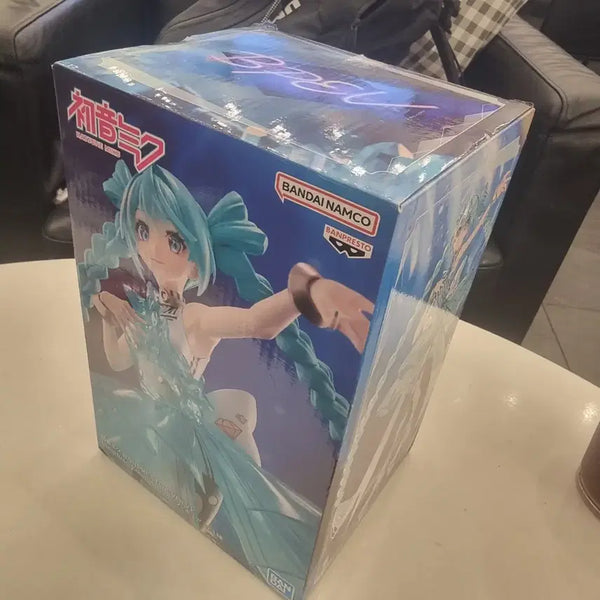 [BUNJANG] Hatsune Miku Emerald Gem Figure / 하츠네 미쿠 에메랄드 젬 피규어