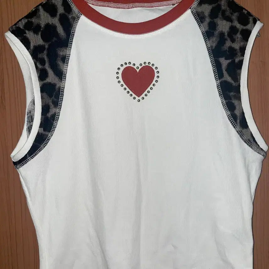 [BUNJANG] Leopard Print Sleeveless Top / 호피 민소매 티셔츠