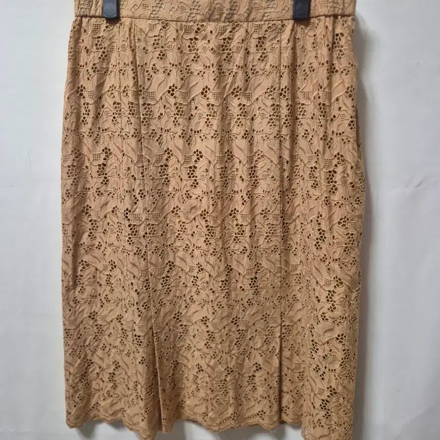 [BUNJANG] Beige Lace Midi Skirt / 베이지색 레이스 스커트 30인지