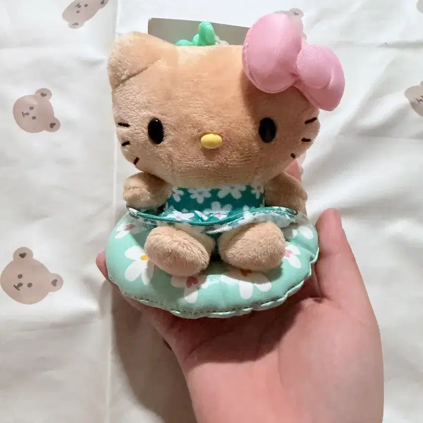 [BUNJANG] Tanning Kitty Tube Doll Keychain / 태닝키티 튜브 인형 키링
