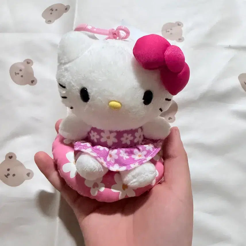[BUNJANG] Hello Kitty Inflatable Doll Keychain / 헬로키티 튜브 인형 키링