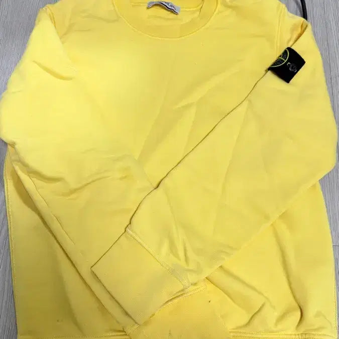 [BUNJANG] Stone Island Crewneck Sweatshirt Yellow S / 스톤아일랜드 맨투맨 옐로우