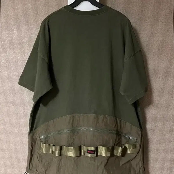 [BUNJANG] Theilma x Briefing Utility T-Shirt Khaki / 더일마x브리핑 theilma 유틸리티 반팔 티셔츠 카키 라운드넥 밀리터리