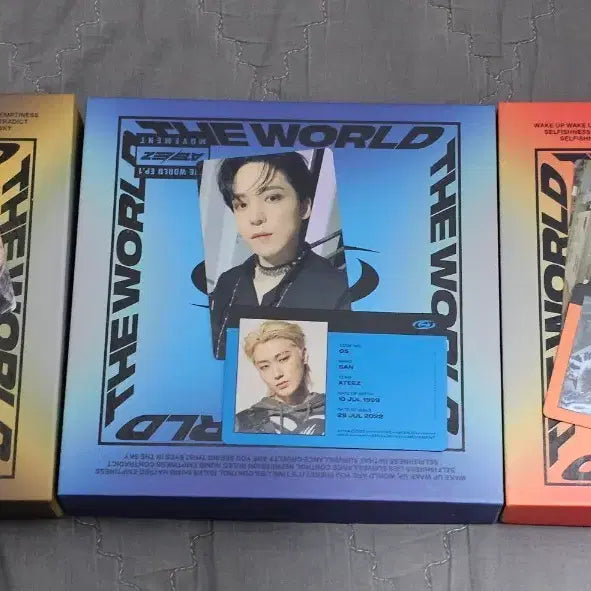 [BUNJANG] ATEEZ THE WORLD EP.1 : MOVEMENT Guerrilla Album Set (Photocards Included) / 에이티즈 THE WORLD EP.1: MOVEMENT 게릴라 앨범 세트 ( 포카 포함 ) ateez