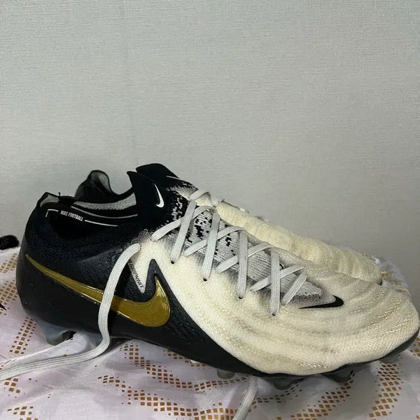 [BUNJANG] Nike Phantom GX2 Elite AG Soccer Cleats (Size 265) / 나이키 팬텀 GX2 엘리트 AG [265]