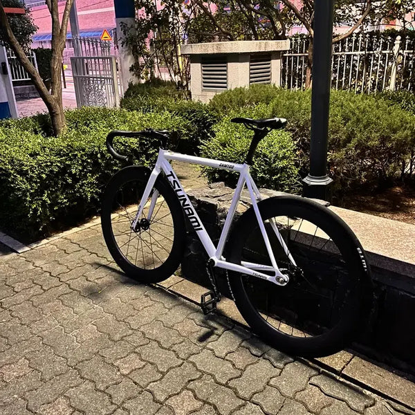 [BUNJANG] Shimano Pearl Suit M Size, CSC60 Rims, Uno Stem, Unknown Oreo Saddle / 쓰나미 화이트 급처
