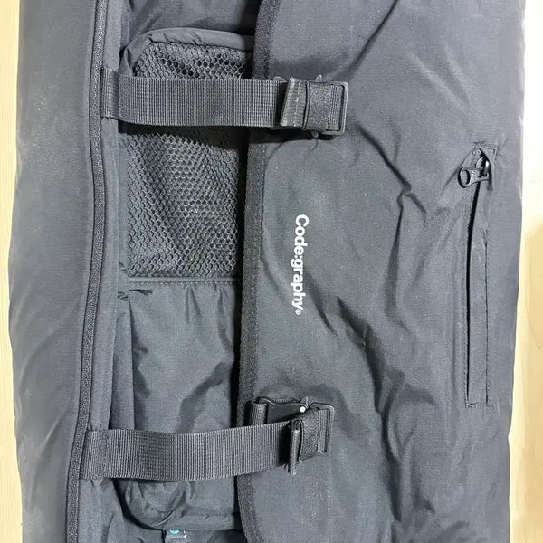 [BUNJANG] Code Graphy Messenger Bag Black / 코드그라피 매신저백