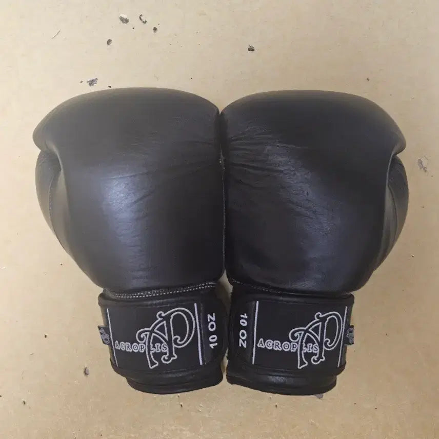 [BUNJANG] Acropolis Boxing Gloves 10oz Black / 아크로폴리스 복싱 글러브 10oz