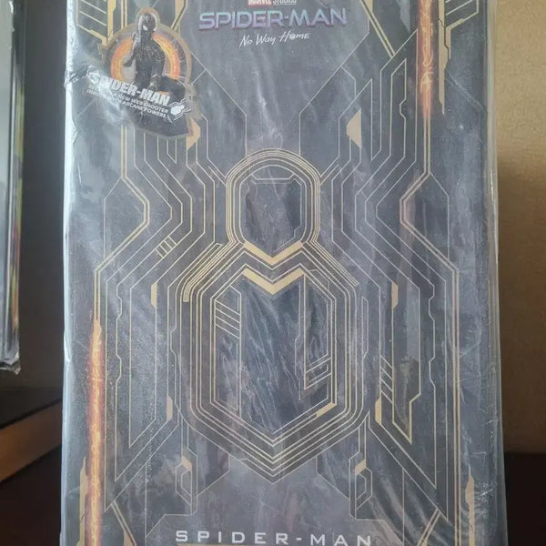 [BUNJANG] Hot Toys Spider-Man: No Way Home Black & Gold Suit MMS604 (Unsealed) / 핫토이 스파이더맨 노 웨이 홈 - 블랙 앤 골드 슈트 (MMS604) 미개봉