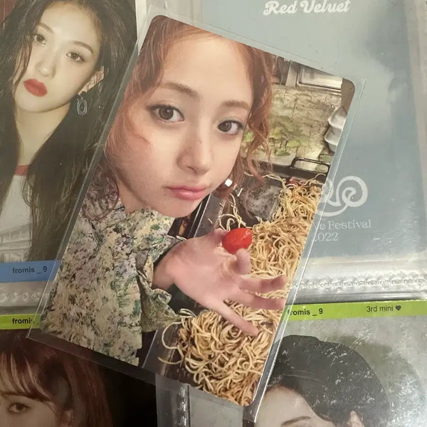 [BUNJANG] LE SSERAFIM Heo Yun Jin 'SPARKLING BLUE' Album Photocard / [판매] 르세라핌 허윤진 스파게티 앨범 포토카드