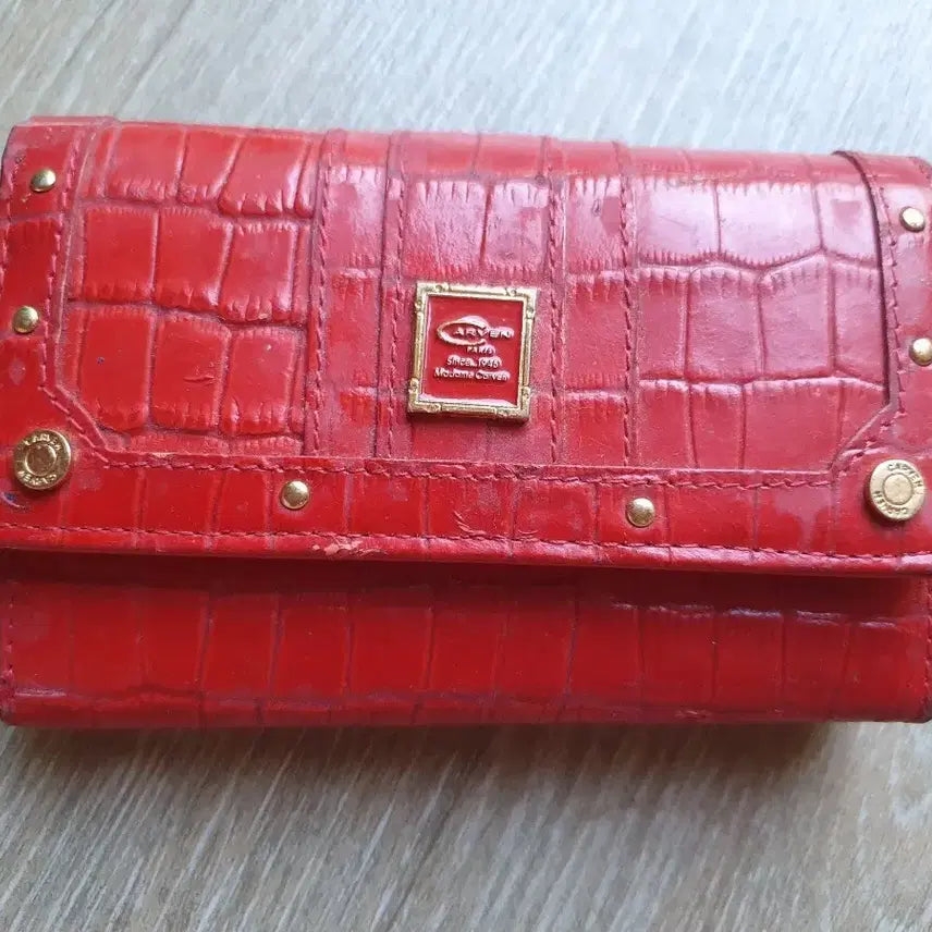 [BUNJANG] Authentic CARVEN Classic Leather Bi-fold Wallet (Intense Red/Crocodile Pattern) / [정품] 까르뱅(CARVEN) 클래식 레더 중지갑 (강렬한 레드/악어패턴)
