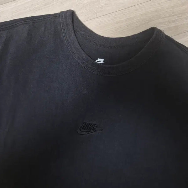 [BUNJANG] Nike Swoosh Logo Short Sleeve T-Shirt Black / 나이키 스우시 로고 반팔 티셔츠 블랙
