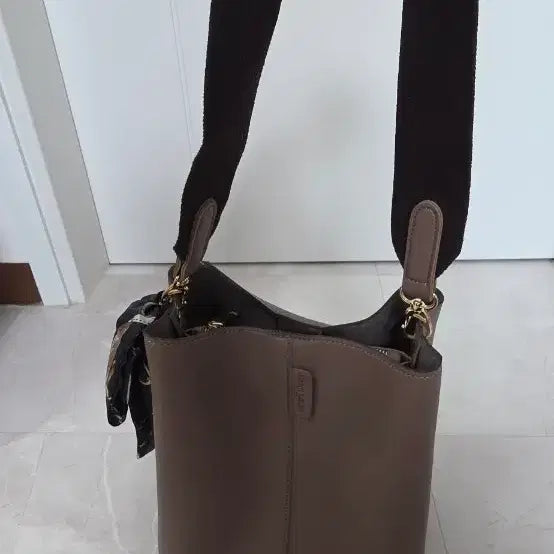 [BUNJANG] Saint Scott Bucket Bag (Gray) / 세인트스코트 (그레이)가로23세로26.5