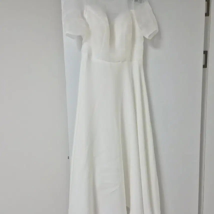 [BUNJANG] White Puff Sleeve Wedding Dress / 웨딩 2부, 촬영용 드레스 / 화이트 퍼프 소매 웨딩드레스 팝니다