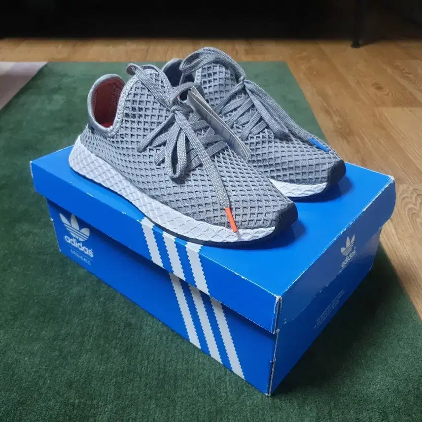 [BUNJANG] Adidas Running Shoes (Size 225) - Grey / (새상품) 아디다스  러닝화 225 사이즈 - 그레이