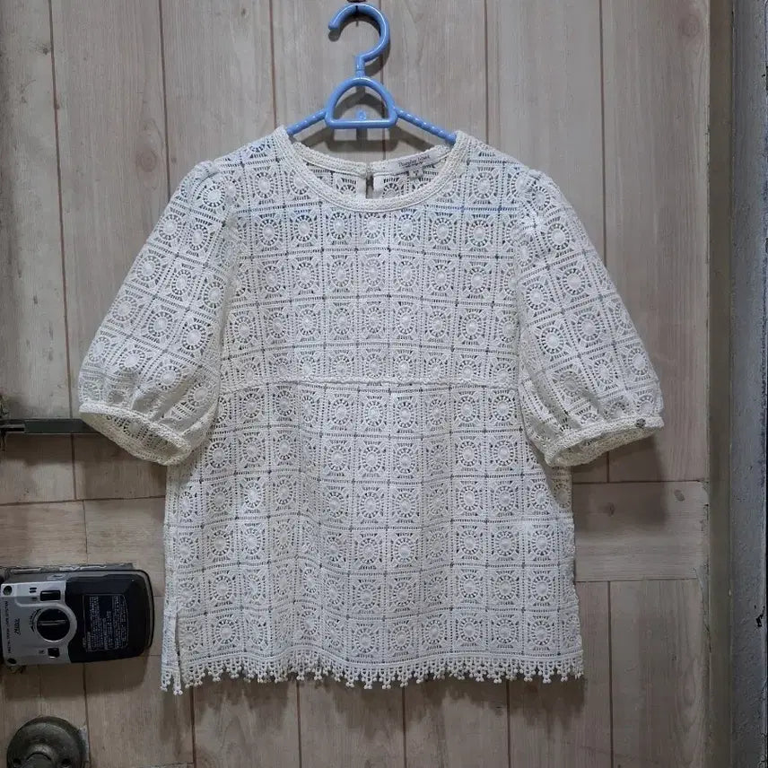 [BUNJANG] Thursday Island Crochet Short Sleeve Blouse / 써스데이 아일랜드 크로셰 반팔 블라우스