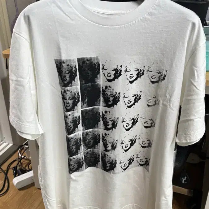 [BUNJANG] Uniqlo Marilyn Monroe T-Shirt XL / [XL] 유니클로 마릴린멀로 티셔츠