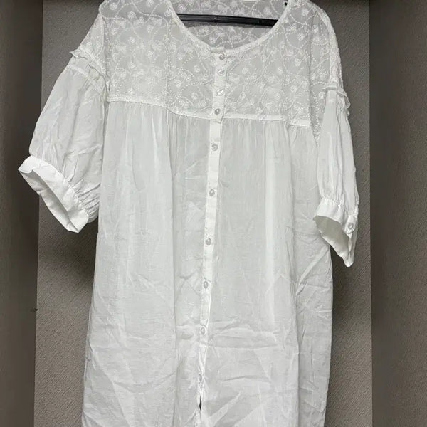[BUNJANG] Chabo Vintage White Blouse / 챠보 빈티지 화이트 블라우스 코코모리 코모 와걸 와이즈걸 카메 카라하나 스즈코