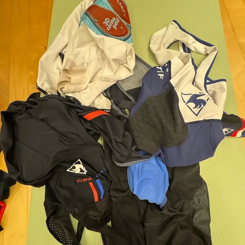 [BUNJANG] Descente, Skins, Le Coq Sportif Vintage Cycling & Athletic Wear Bundle (XL-XXXL) / 전직 데상트 직원 소장 운동복 사이클복 정리  XL에서 XXXL 레어템 다수